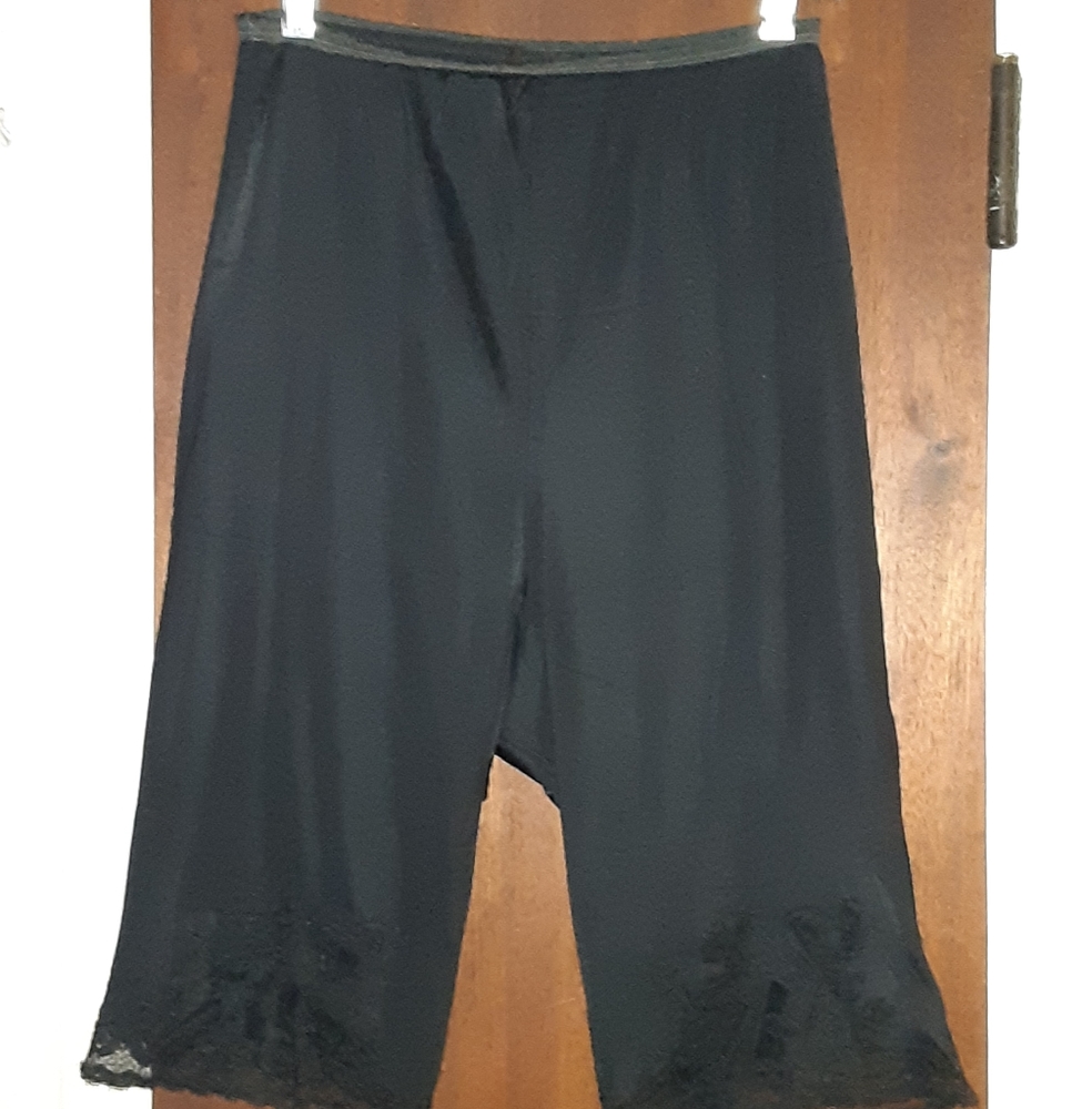 VINTAGE PANTALOONS